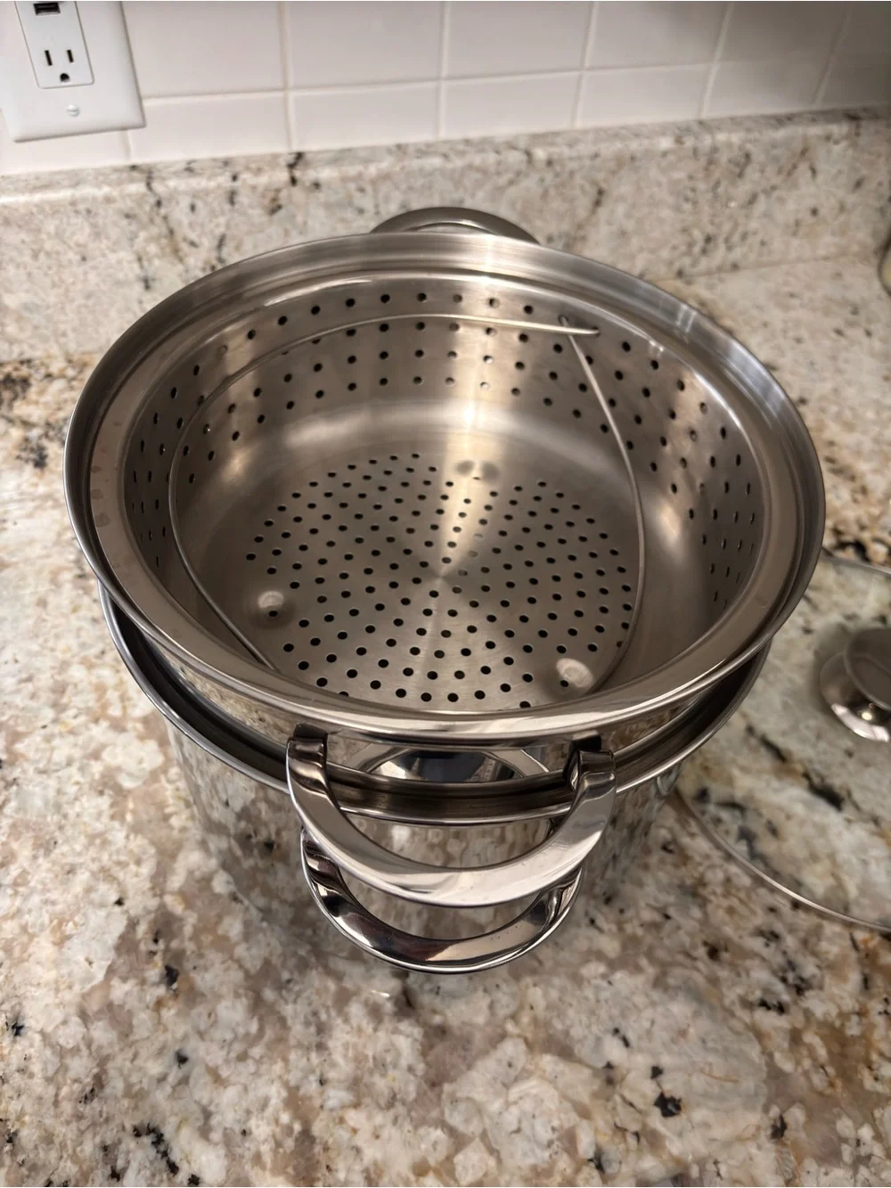 BERNDES Germany Crate And Barrel 10 Quart Stock Pot/Dual Strainers. Spec Edition